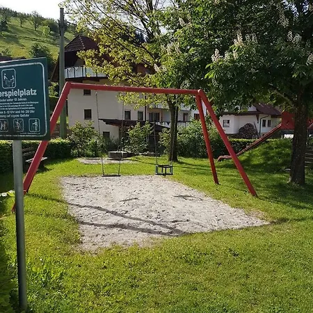 Am Siegelbaechle Berg Blickt