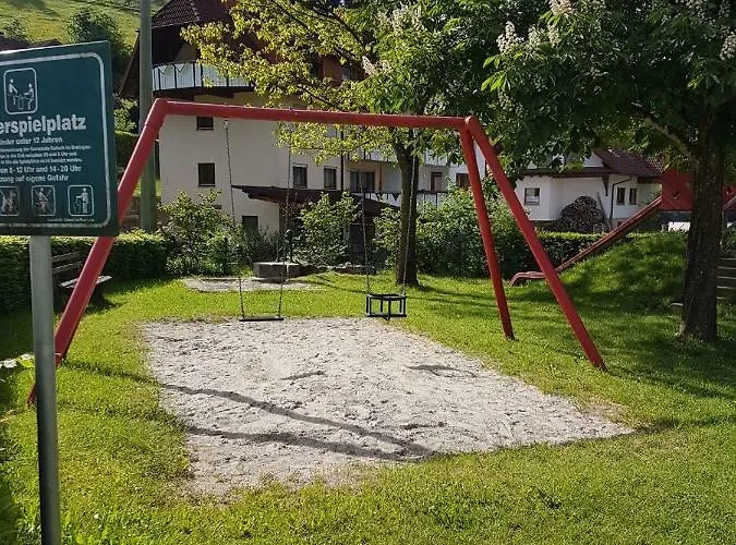 Am Siegelbaechle Berg Blickt