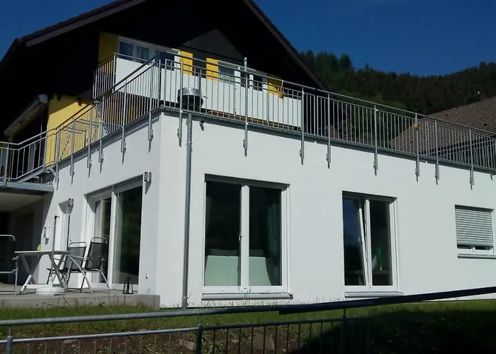 Am Siegelbaechle Berg Blickt